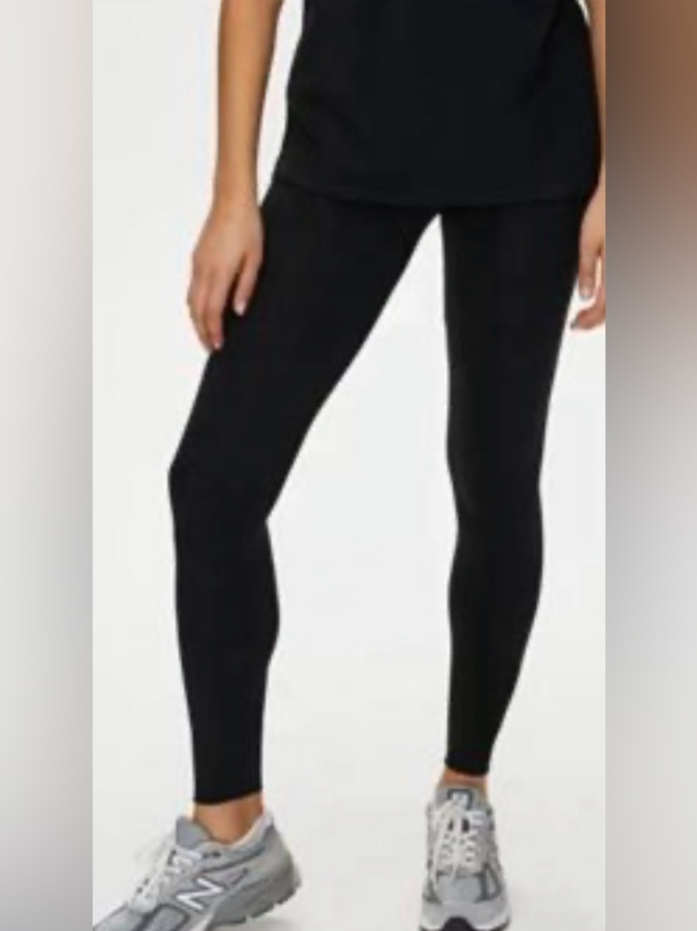 NEW Aritzia Thank You Leggings. Medium.